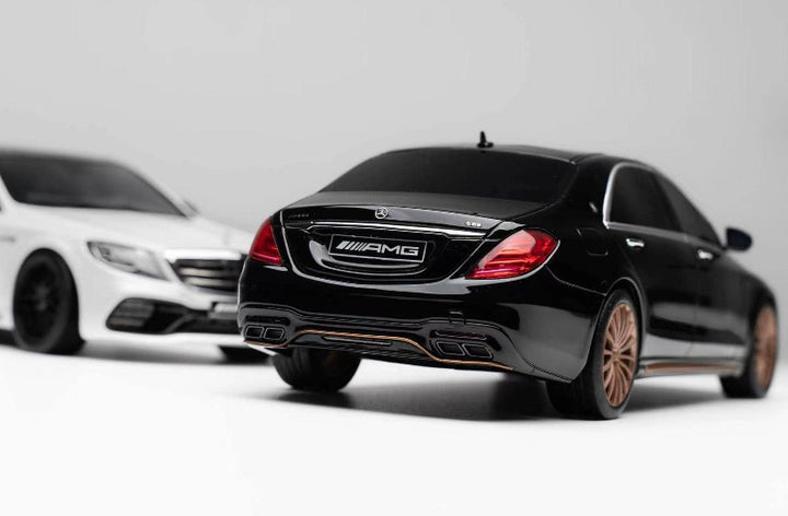 Vehicle Art 1:18 Mercedes-Benz AMG S63/S65 White/Black