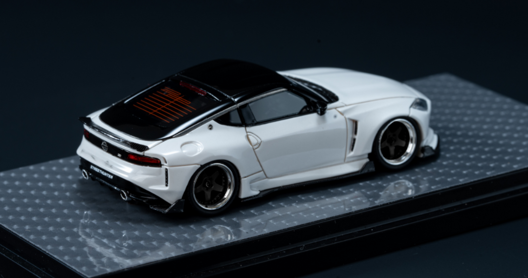 りん 404 ERROR 1:64 Nissan 400Z - Pearl White – Horizon Diecast