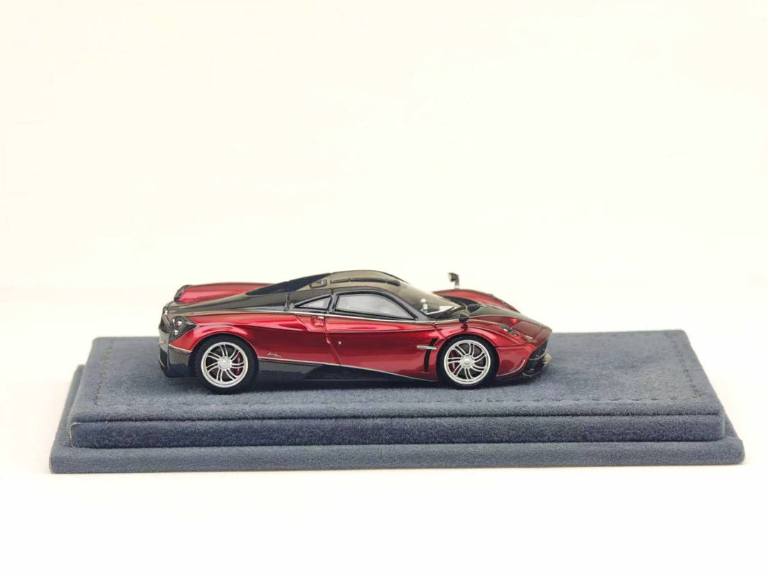 [Preorder] GRADE PRO 1:64 Pagani Huayra (6 Colours)