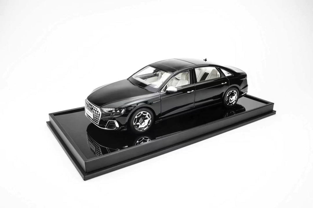 [Preorder] MOTORHELIX 1:18 Audi A8 L Horch Legendary Black MH036LBM