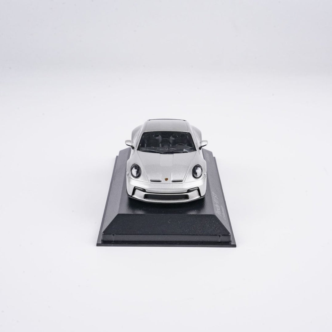 MINICHAMPS 1:43 PORSCHE 911(992) S/T - 2023 -SILVER 410063022