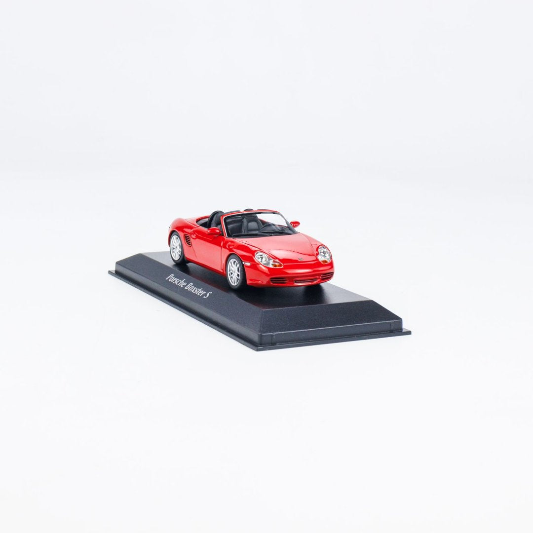 MINICHAMPS 1:43 PORSCHE BOXSTER S - 2002 - RED 940062070 – Horizon