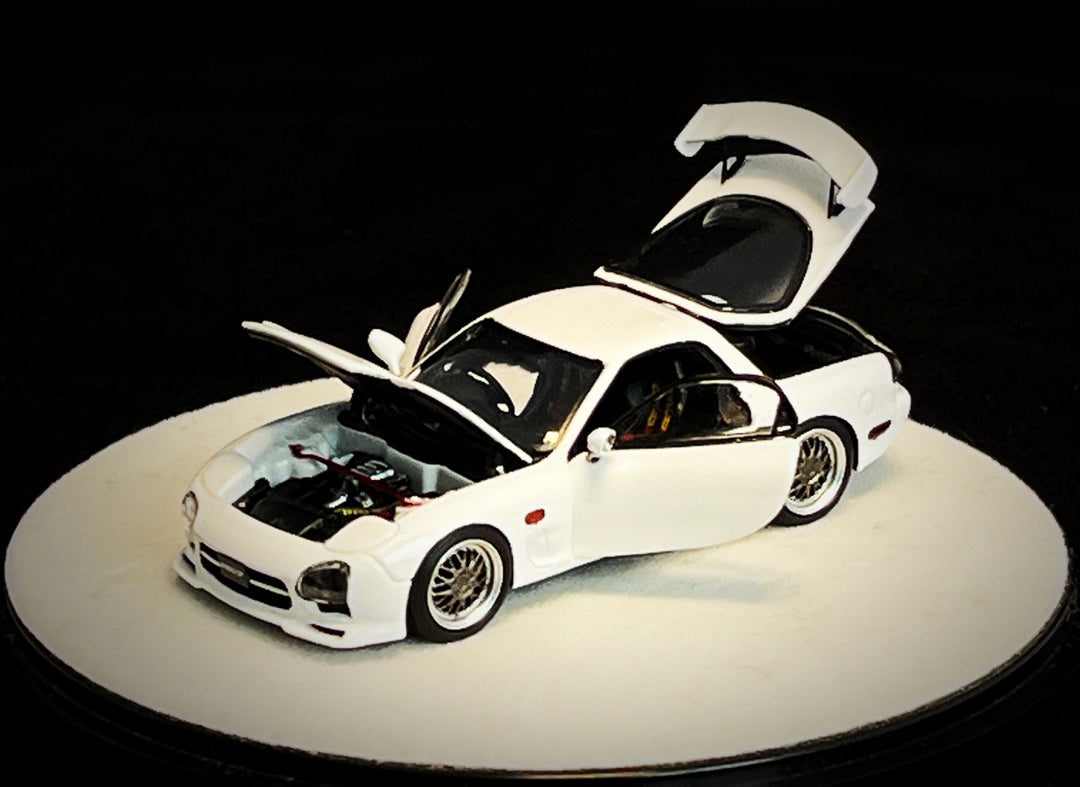 [Preorder] PGM 1:64 Mazda FD3S RX7 White Colour - Fully Opened Model (2 Versions)