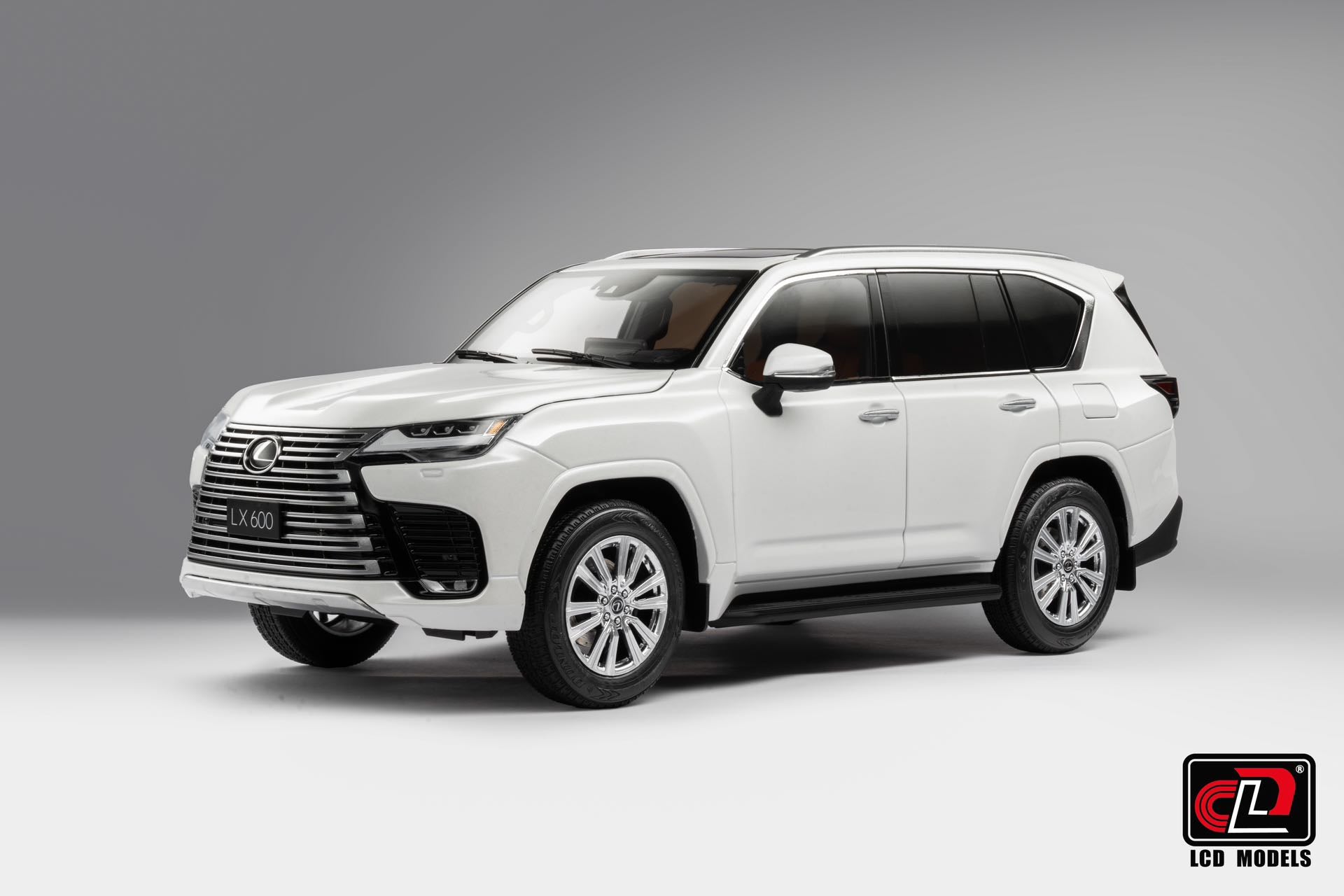 LCD 1:18 Lexus LX600 (White) – Horizon Diecast