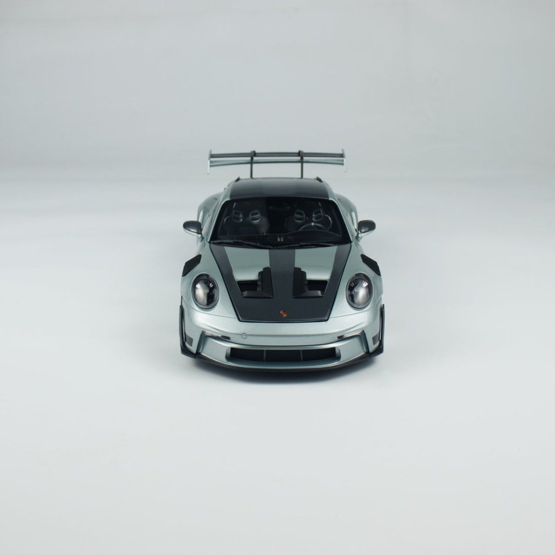 MINICHAMPS 1:18 PORSCHE 911 (992) GT3RS - 2023 - SILVER 110062044