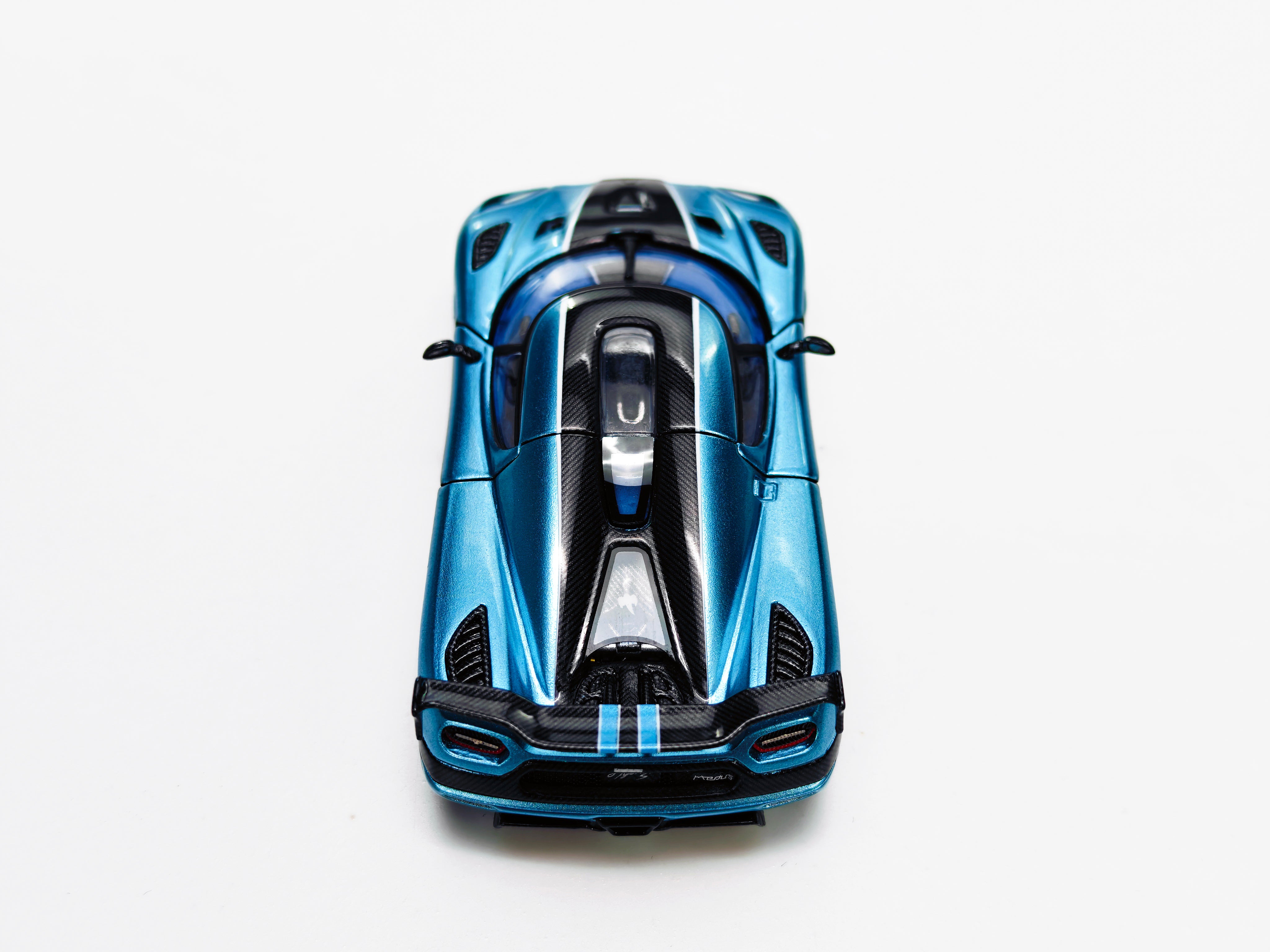 Preorder] FrontiArt 1:64 Koenigsegg Agera S Medusa - Imperial Blue