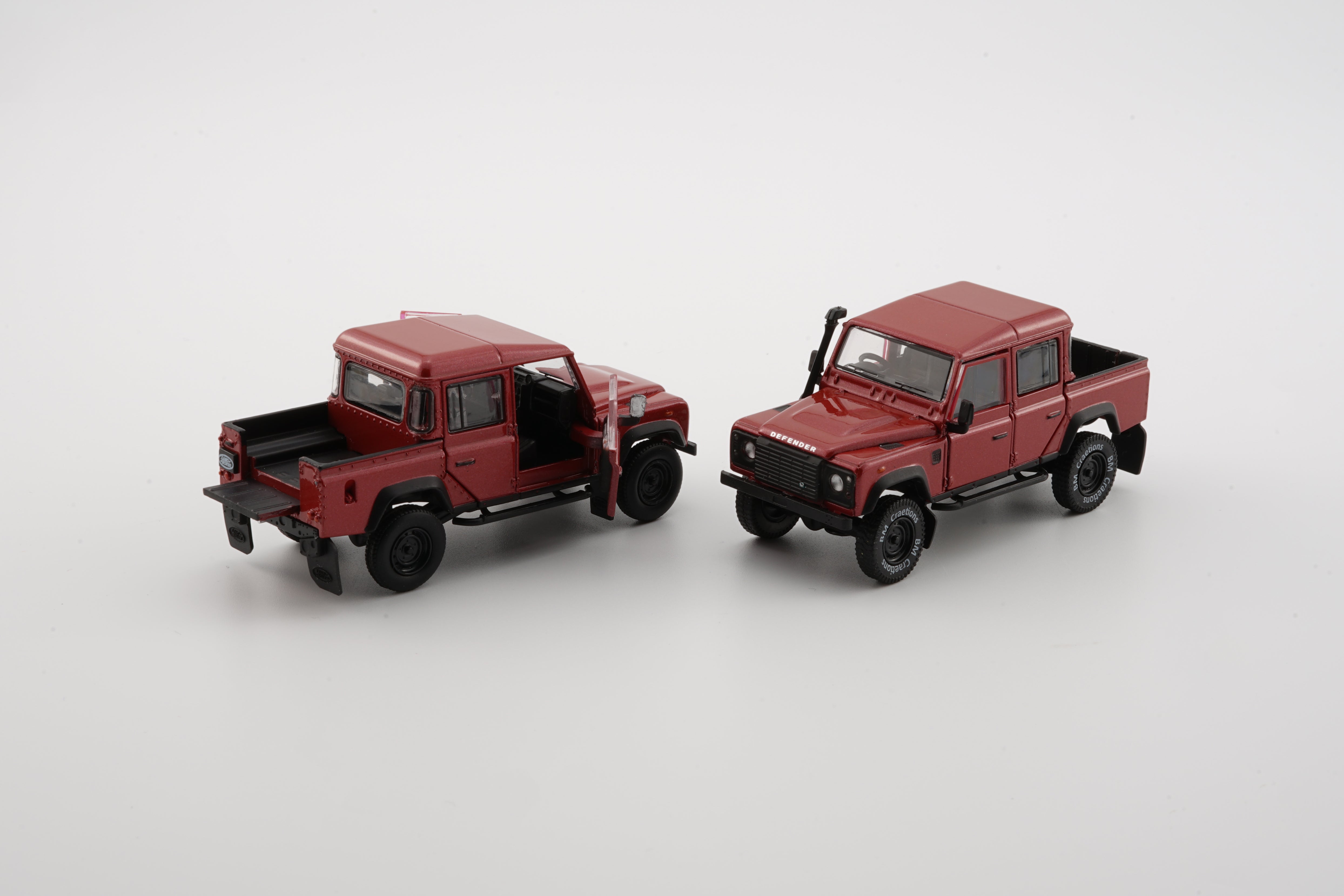 MINI GT LandRover Defender110ライトブルーLH&RH MINIGT.com – Welcome to the World of 1:64!