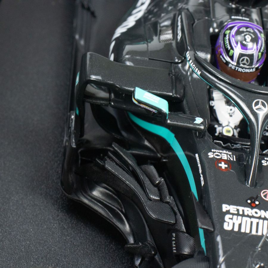 Minichamps 1:12 L. Hamilton Mercedes-AMG F1 W11 #44 Gagnant Britanique GP Formule 1 Champion Du Monde 2020 123200444 Minichamps 1:12 L. Hamilton Mercedes-AMG F1 W11 #44 Gagnant Britanique GP Formule 1 Champion Du Monde 2020 123200444