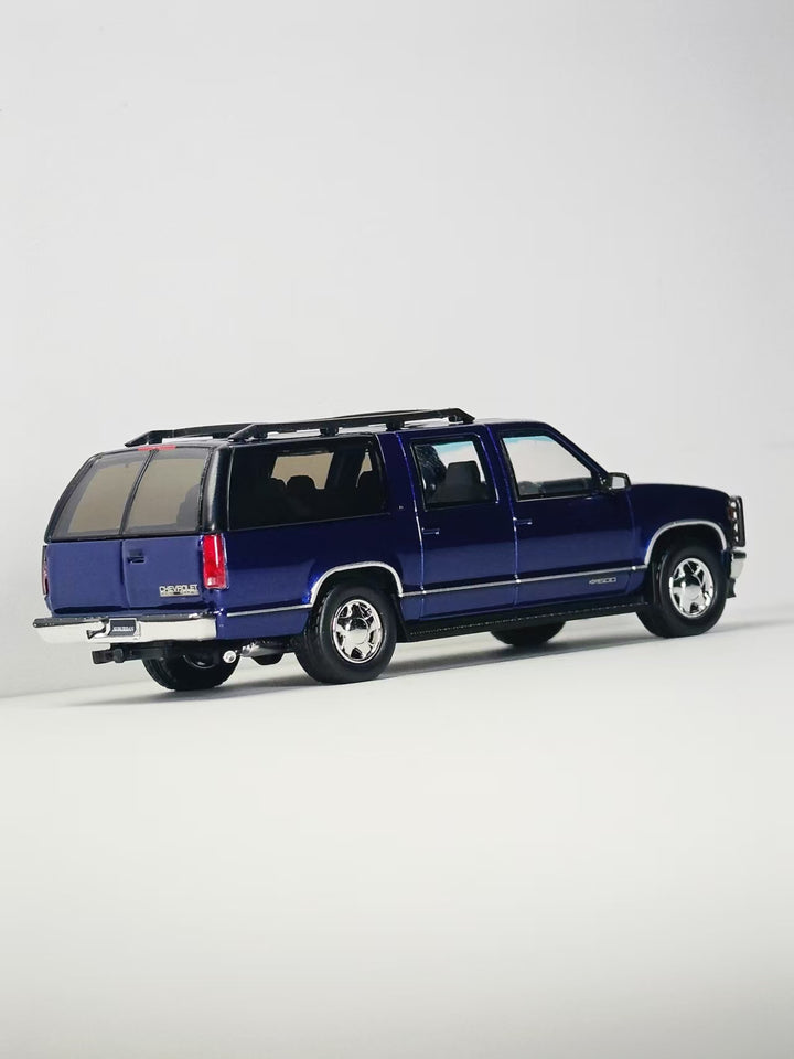 [Preorder] BLISS 1:64 Chevrolet Suburban (2 Colours)