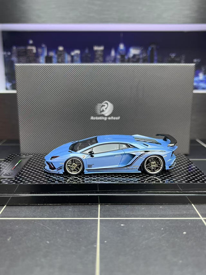 [Preorder] Rotating Wheel 1:64 Rowen Lamborghini Aventador S - Blue