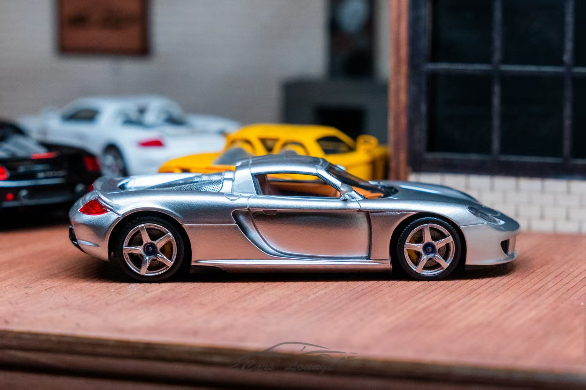 Porsche Carrera GT ミニカー Preorder] Car's Lounge 1:64 Porsche Carrera GT (5 Colours