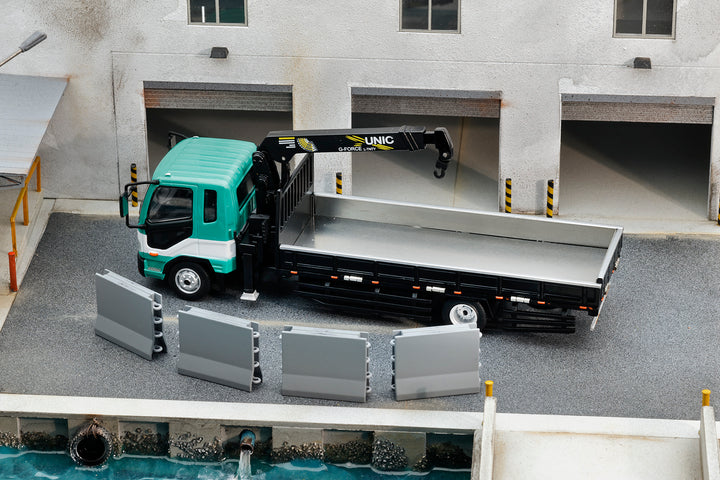 [Preorder] GCD 1:64 Mitsubishi Fuso Fighter(1024) Truck With Crane KS-082-633