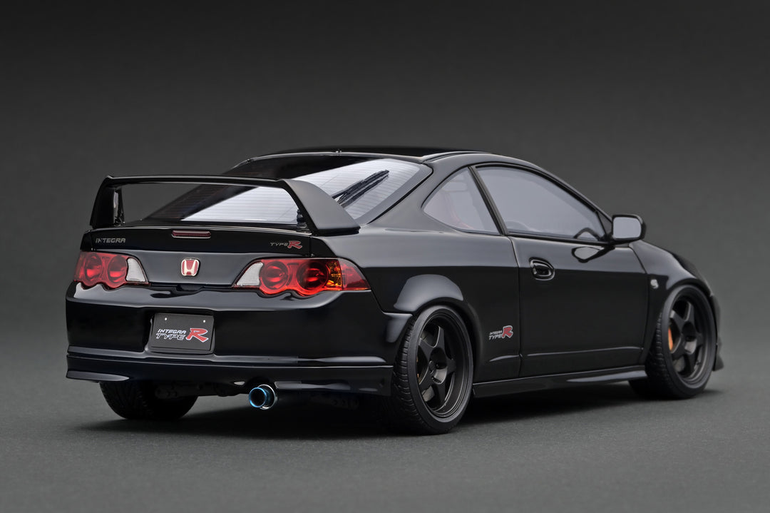 [Preorder] Ignition Model 1:18 Honda INTEGRA (DC5) TYPE R  Black With K20A Engine IG3330