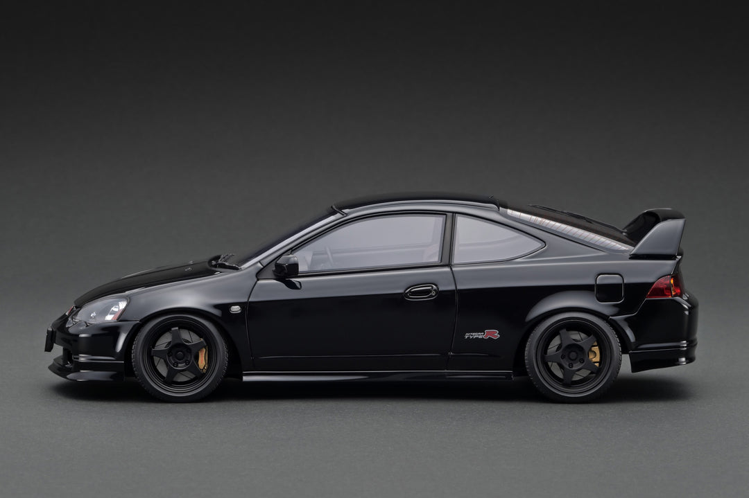 [Preorder] Ignition Model 1:18 Honda INTEGRA (DC5) TYPE R  Black With K20A Engine IG3330