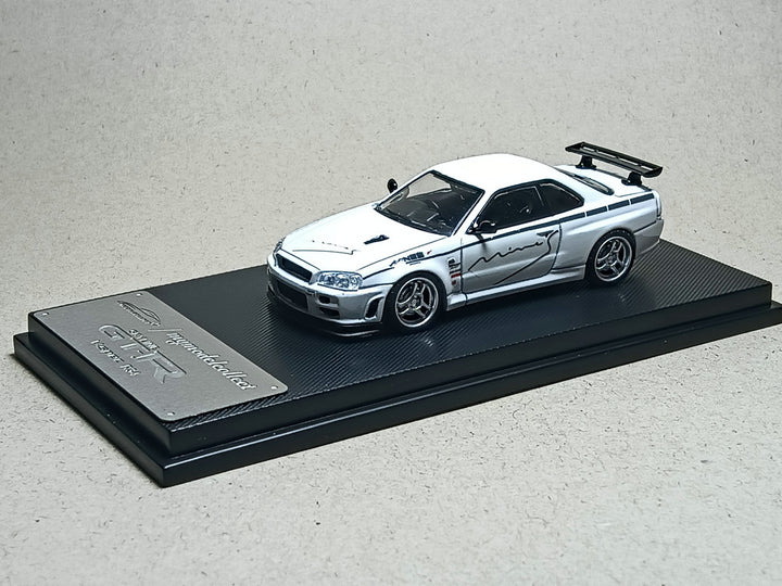 [Preorder] Model Collect 1:64 Nissan Skyline R34 V-Spec - White Mines Livery