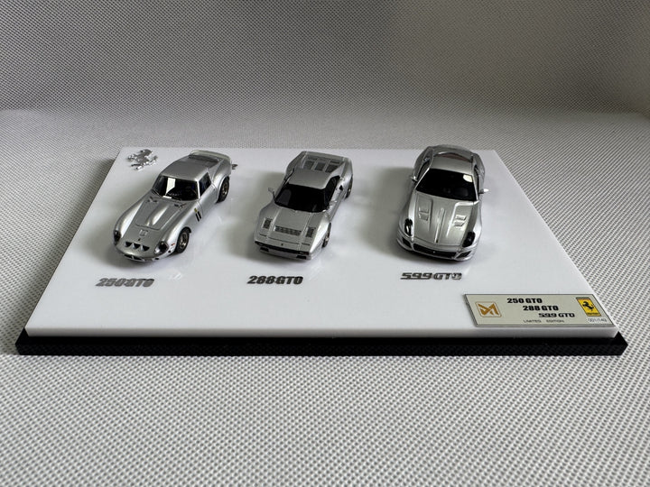 [Preorder] DMY64 1:64 Ferrari Supercar GT0 250GTO / 288GTO / 599GTO - Silver