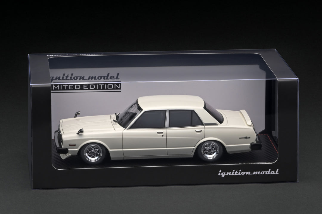 [Preorder] Ignition Model 1:18 Toyota MarkⅡ Sedan Grande (MX41) White