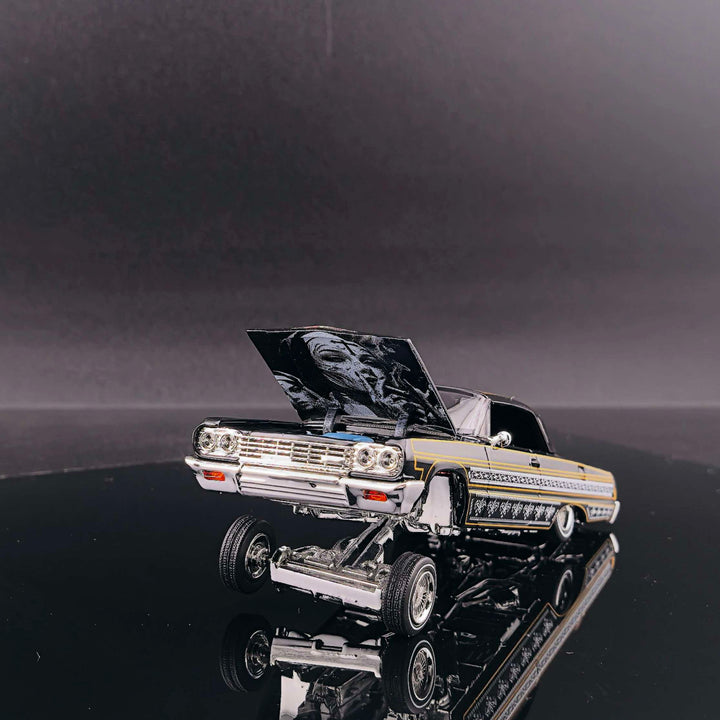 [Preorder] Fine Works 1:64 Chevrolet Impala Lowrider Black Gold Bouncing Car (2 Versions)