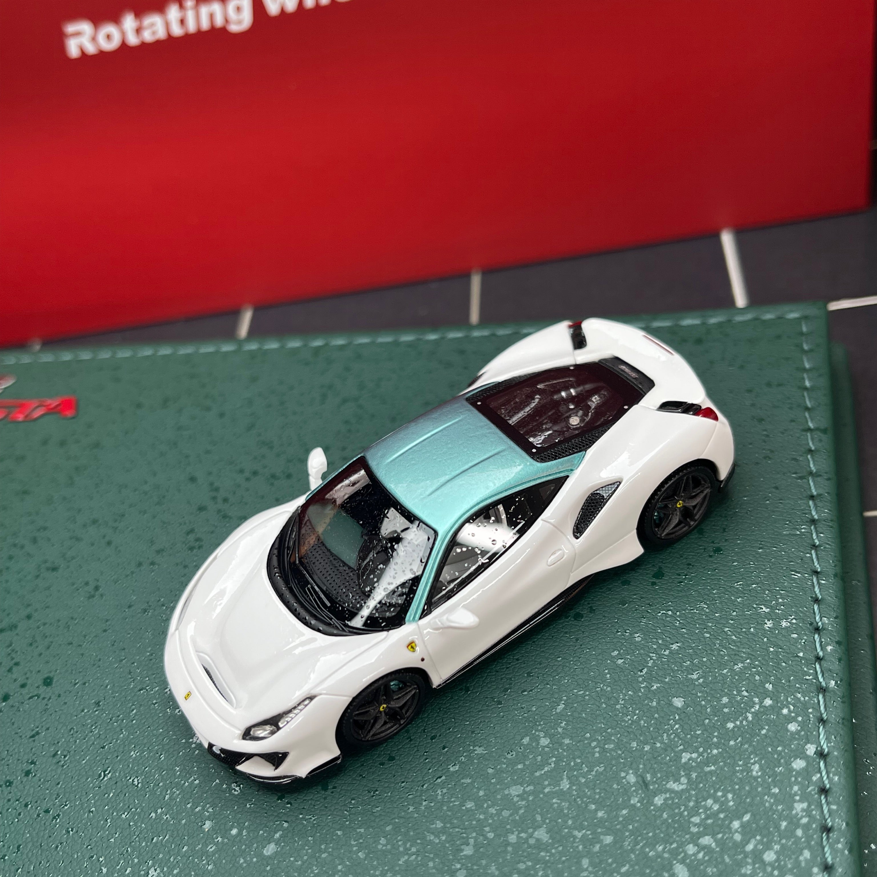 Rotating Wheel 1:64 Ferrari 488 Pista (2 Versions) – Horizon Diecast