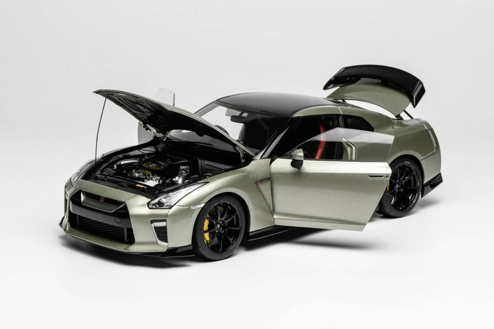 [Preorder] Motorhelix 1:18 Nissan GT-R (R35) Track Edition Engineered by NISMO T-Spec 2022 Jade M83515