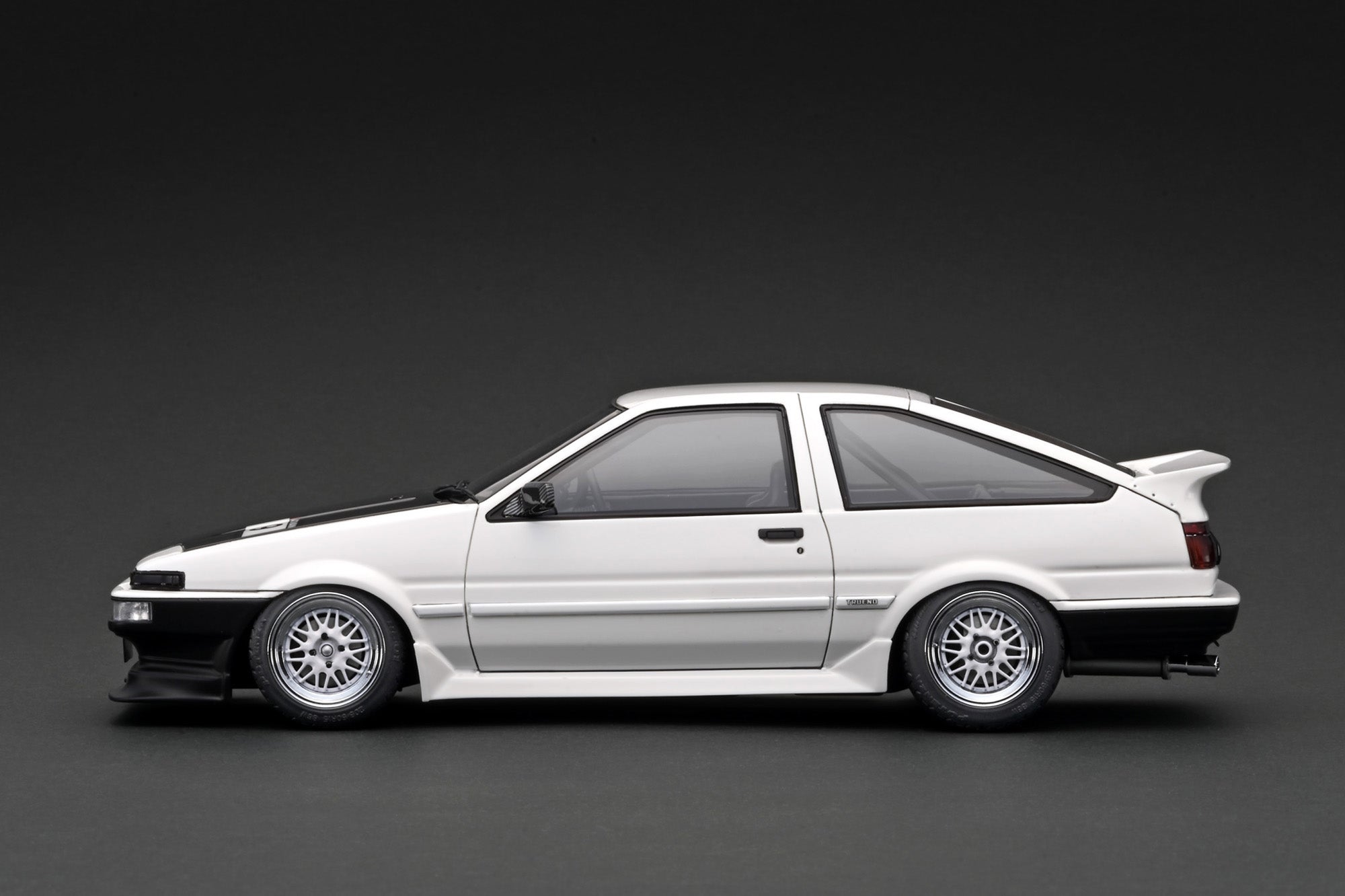 Preorder] Ignition Model 1:18 Toyota Sprinter Trueno (AE86
