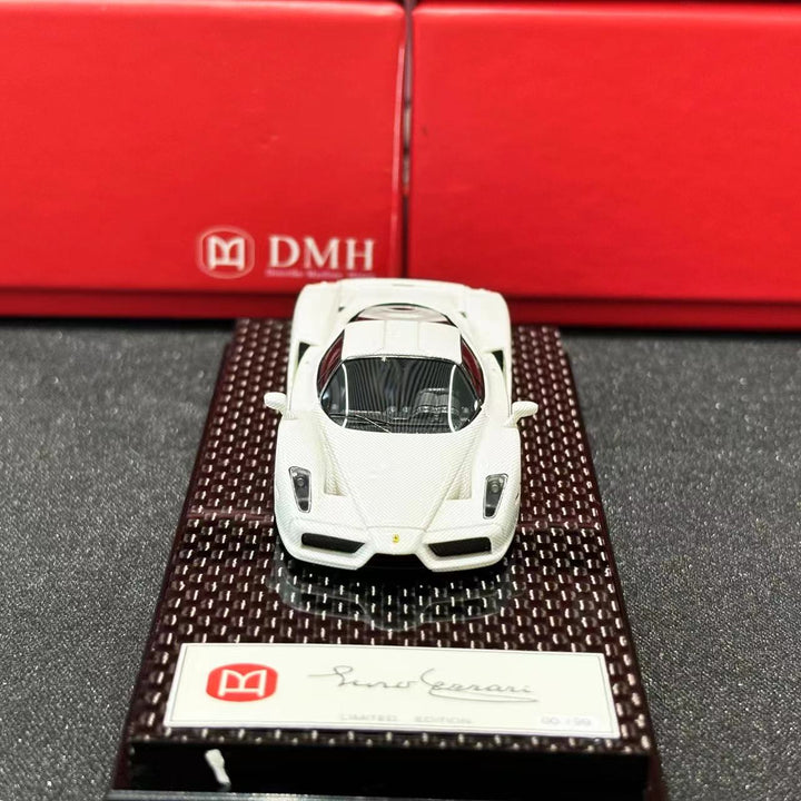 [Preorder] DMH 1:64 Ferrari Enzo White Carbon Fiber