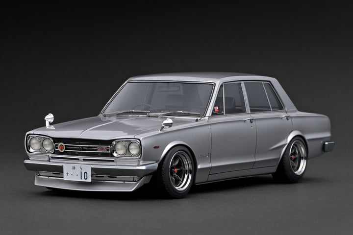 Ignition Model 1:18 Nissan Skyline 2000 GT-R (PGC10) Silver *ignition model 10th anniversary (with serial number on the metal plate on base) IG3511