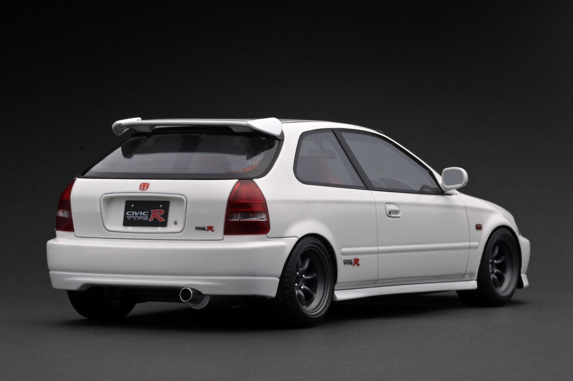 Ignition Model 1:18 Honda CIVIC (EK9) Type R White IG3542