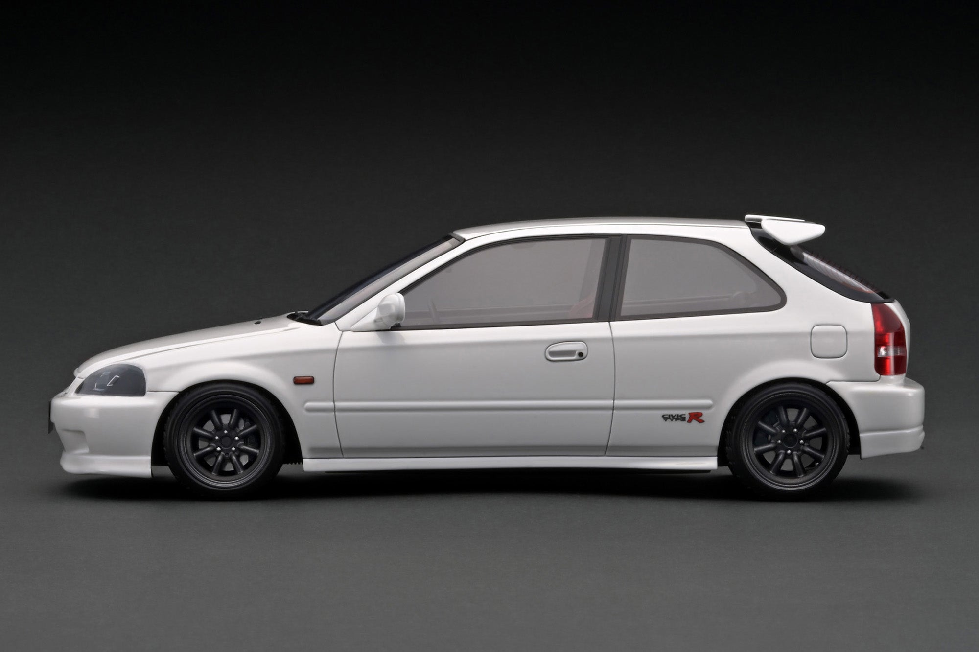 イグニッションモデル 1/18 ホンダ シビック (EK9) タイプR