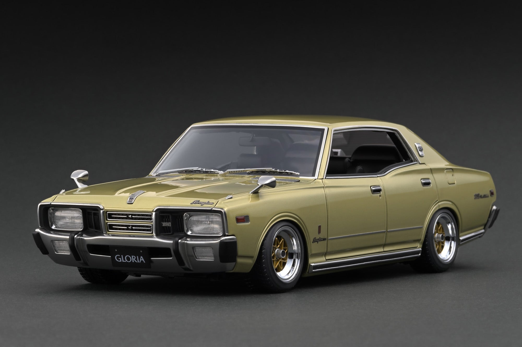 ミニカー IG3560 1/18 Nissan Cedric Brougham (330) Preorder] Ignition Model 1:18 Nissan Gloria Brougham (330) Gold