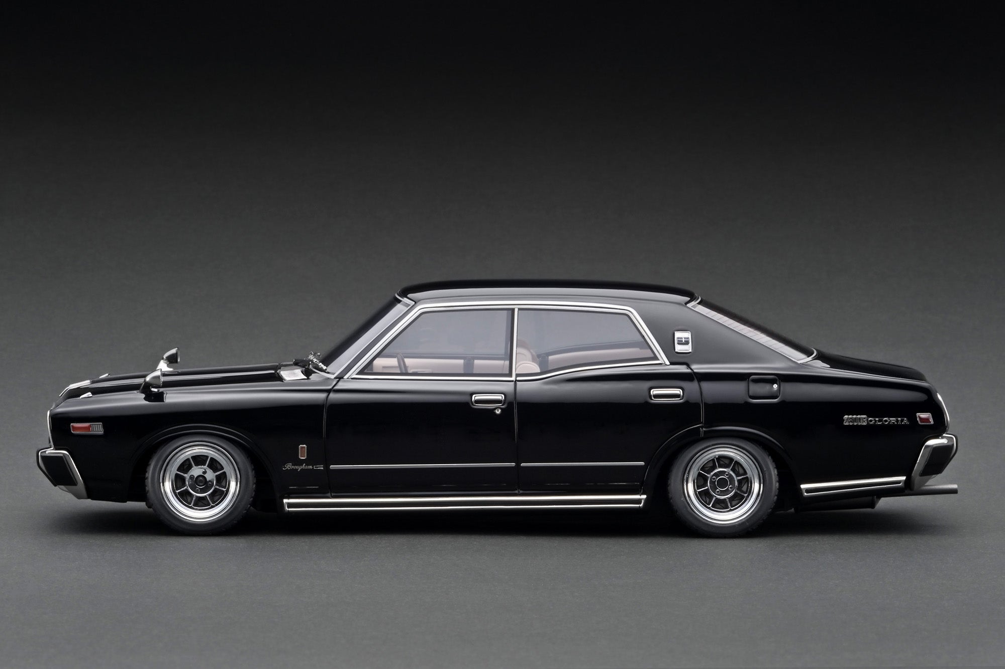 CEDRIC Y30 ignition model ミニカー CEDRIC Y30 ignition model ミニカー ignition model