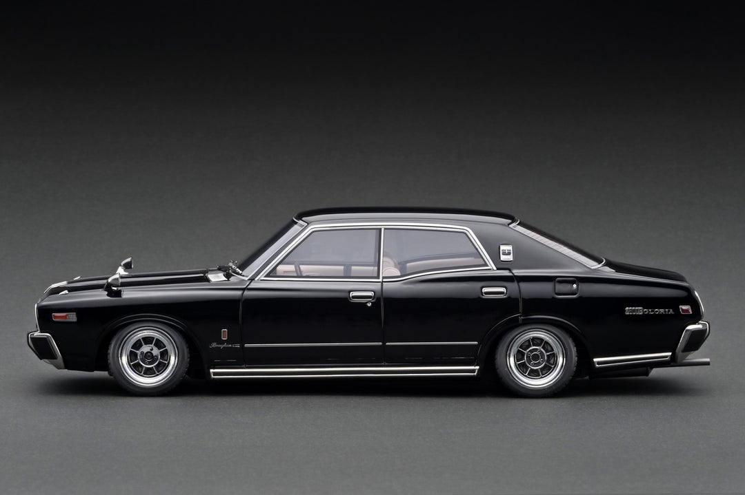[Preorder] Ignition Model 1:18 Nissan Cedric Brougham (330) Black