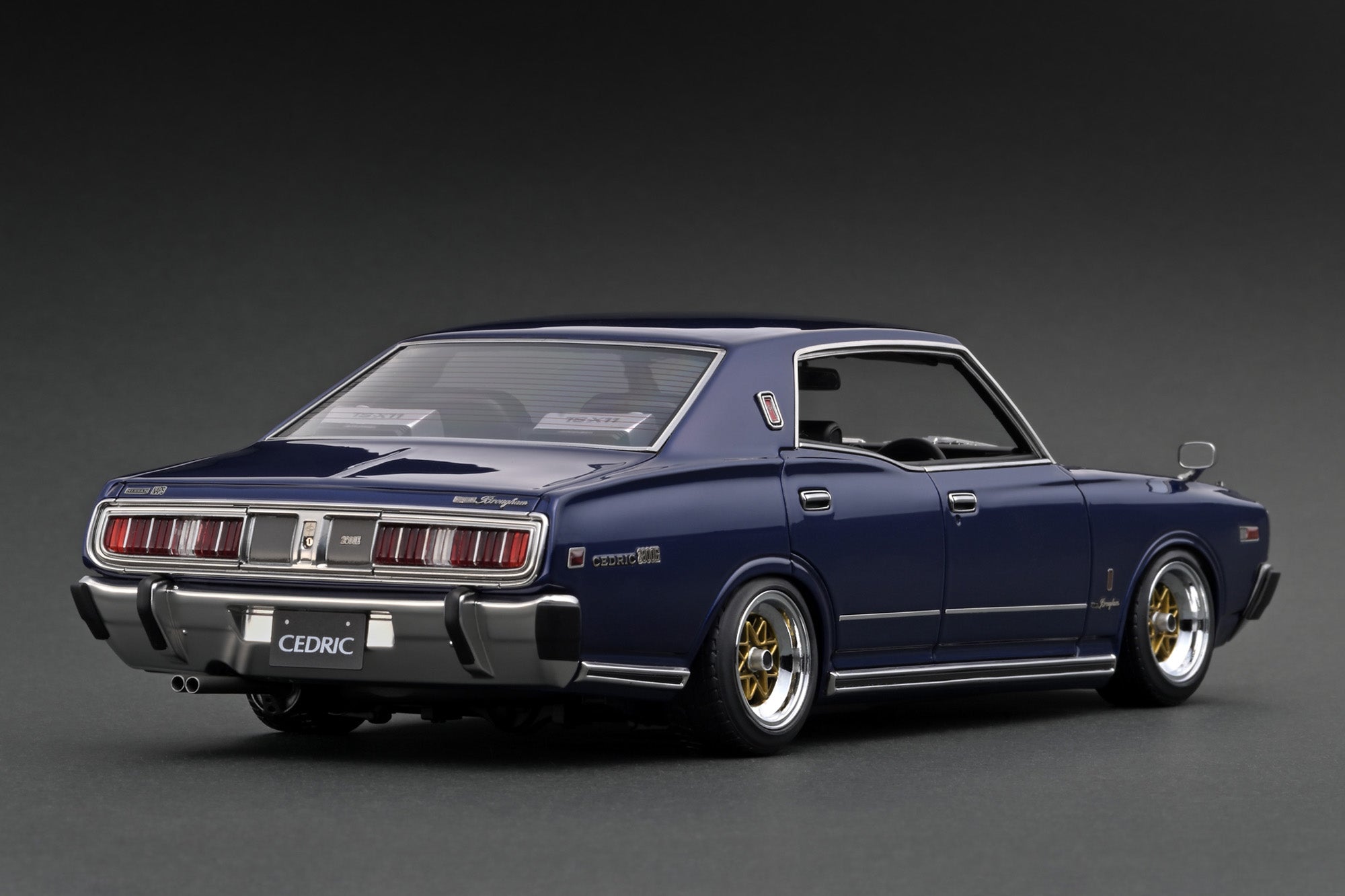 LS 1/20　 CEDRIC 330　セドリック330 Preorder] Ignition Model 1:18 Nissan Cedric Brougham (330) Blue