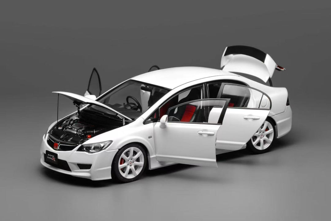MOTORHELIX 1:18 Honda Civic Type R (FD2) 2007 Facelift Premium White Pearl M85404