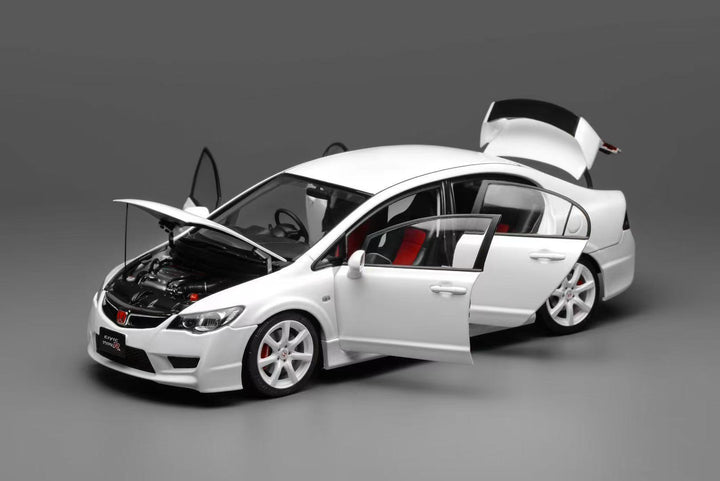 MOTORHELIX 1:18 Honda Civic Type R (FD2) 2007 Facelift Premium White Pearl M85404
