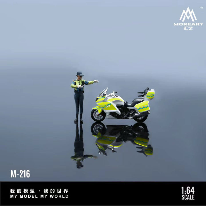 [Preorder] MoreArt 1:64 BMW POLICE MOTORCYCLE FEMALE RIDING POLICE DOLL SET B MO222216