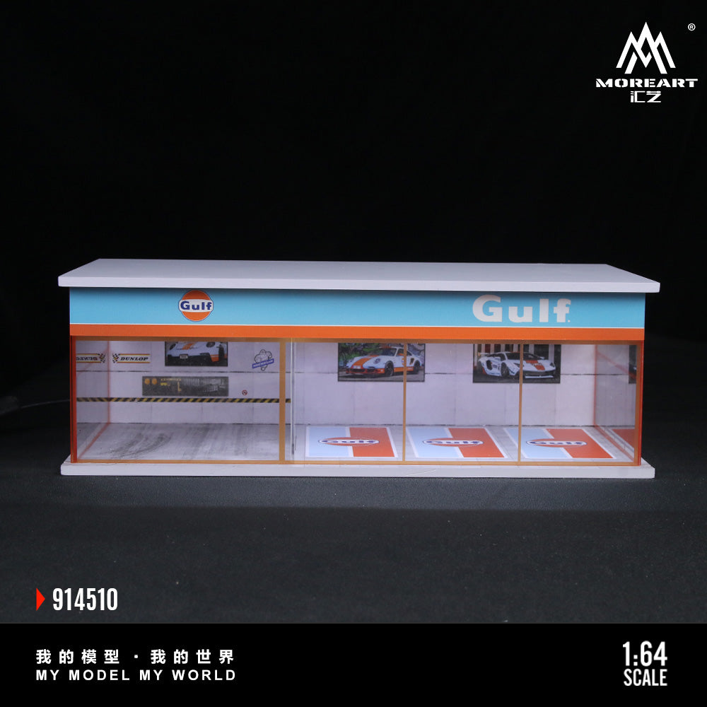 [Preorder] MoreArt 1:64 GULF AND HKS PARKING EXHIBITION HALL (2 Versions) MO914510/MO914511