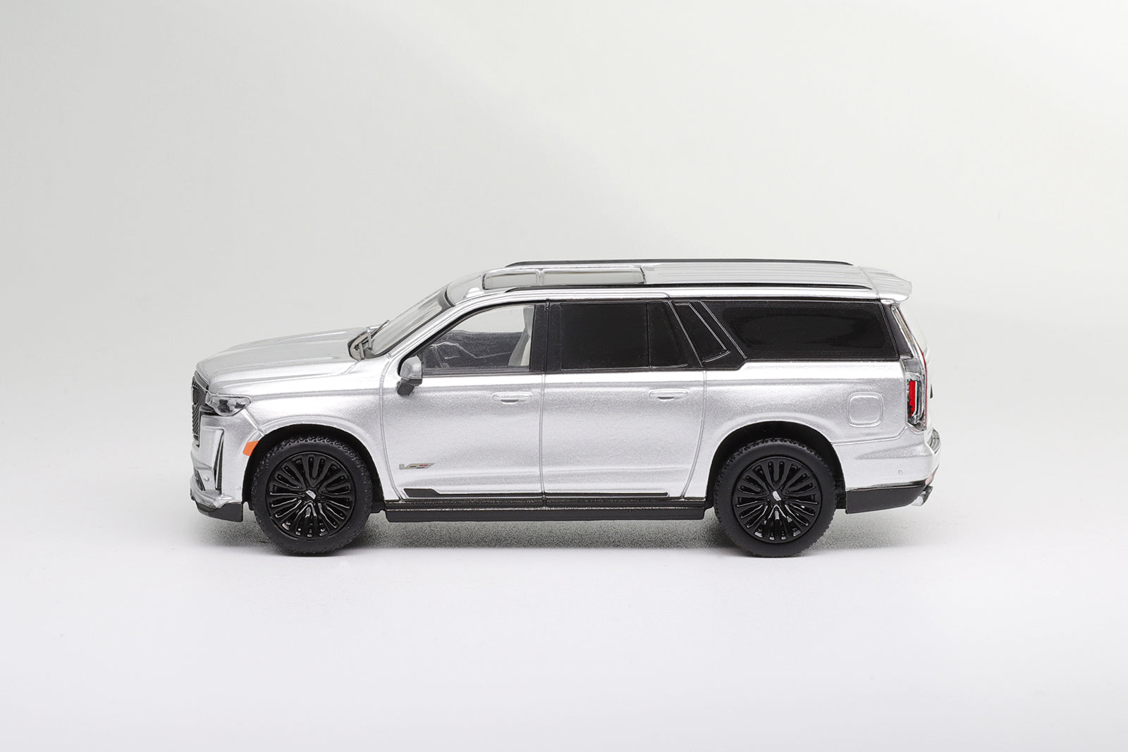 Preorder] Shadow Pro 1:64 Cadillac Escalade ESV (2 Colors
