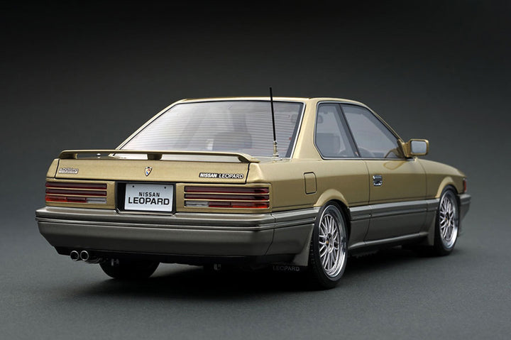 [Preorder] Ignition Model 1:18 Nissan Leopard 3.0 Ultima (F31) Gold/Silver IG3699