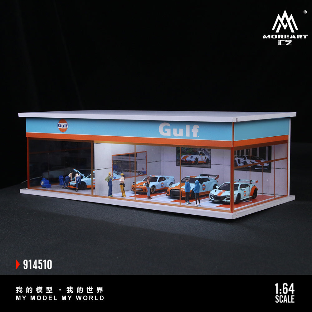 [Preorder] MoreArt 1:64 GULF AND HKS PARKING EXHIBITION HALL (2 Versions) MO914510/MO914511