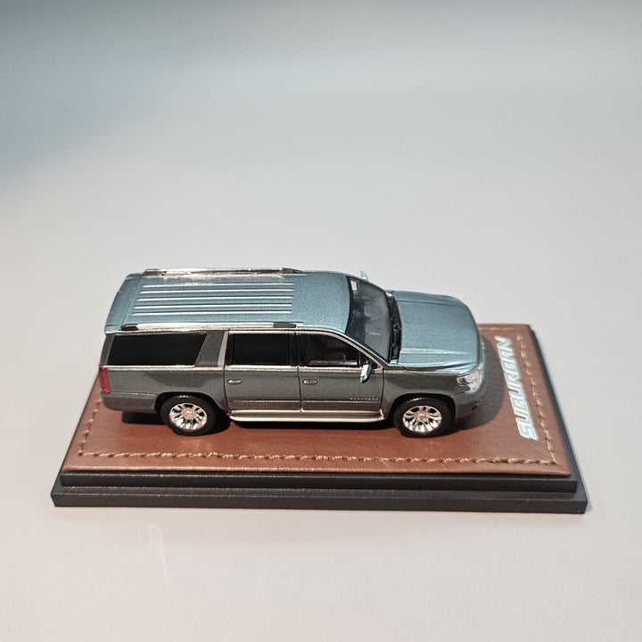 [Preorder] GOC X Auld Match 1:64 CHEVROLET SUBURBAN 2015 (2 Colours)