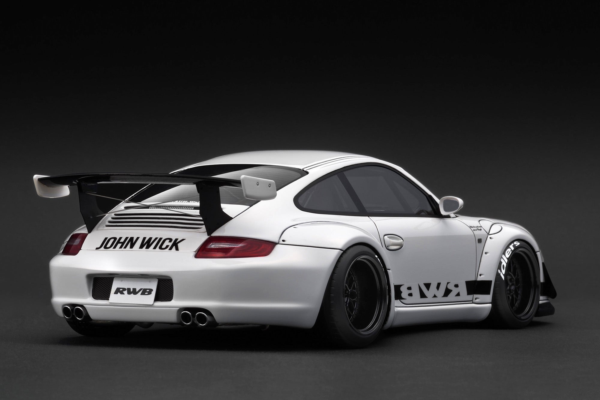 RWB997 ignition model1/18 スーツケース付き 限定版 IG3253 1/18 RWB 997 GT3 Silver With RWB Suitcase | LINE UP
