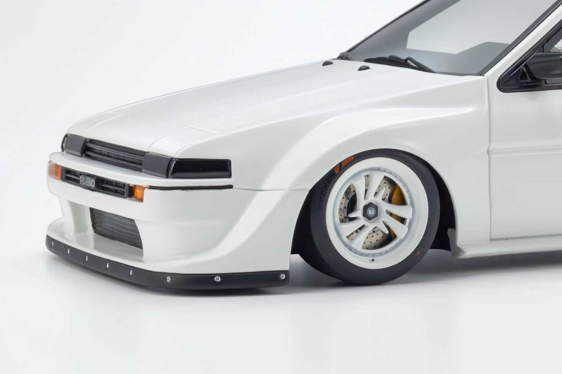 Preorder] Kyosho 1:18 Toyota Sprinter Trueno AE86 Khyzyl Saleem