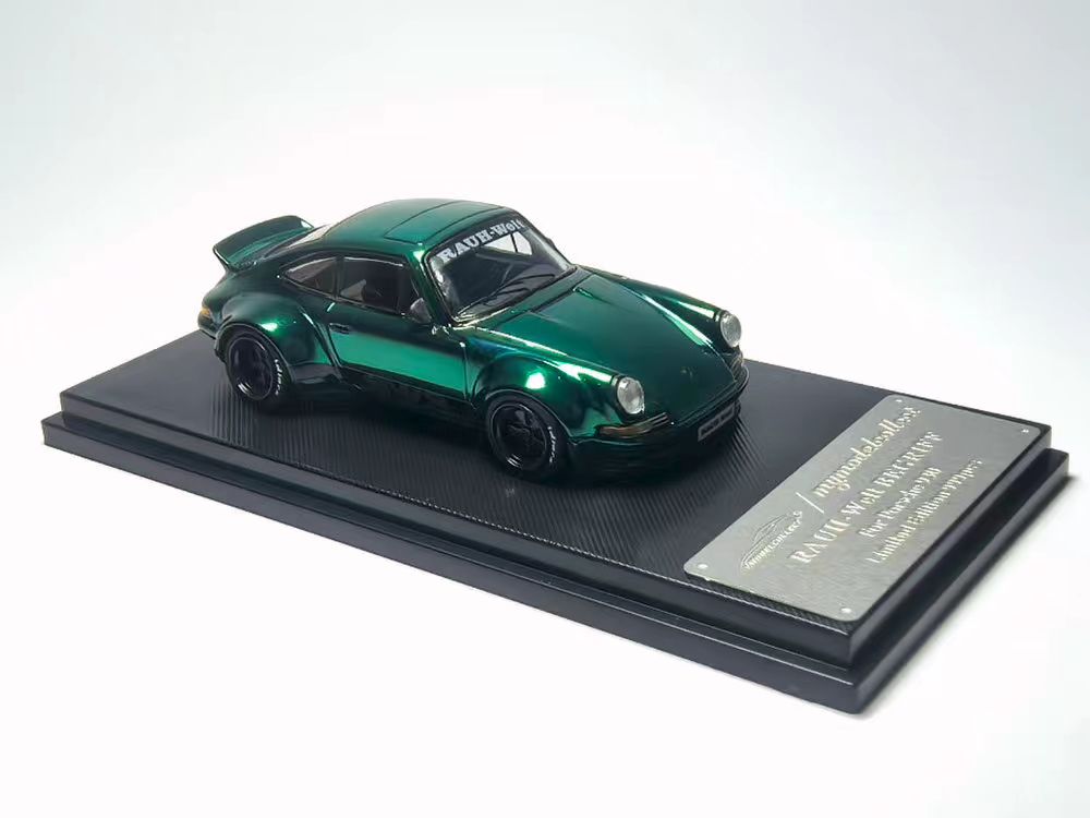 [Preorder] Model Collect 1:64 Porsche RWB 930 Ducktail Wing Metallic Green MC640002G