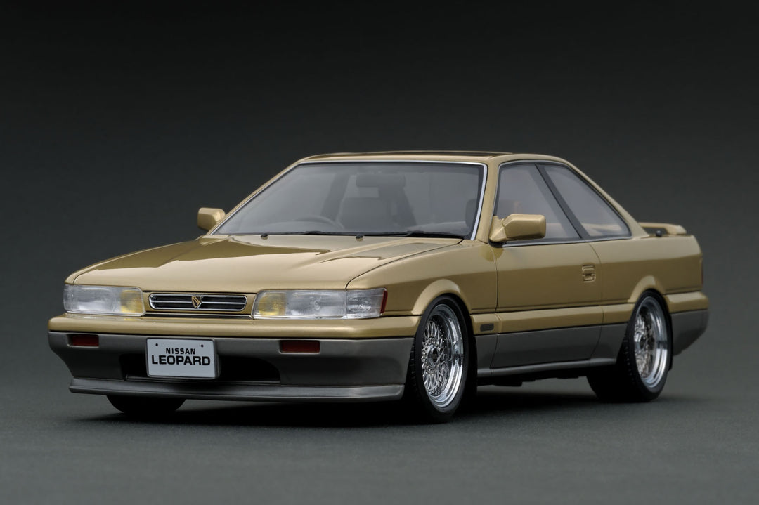 [Preorder] Ignition Model 1:18  Nissan Leopard Ultima V30TWINCAM TURBO (F31) (2 Colors)