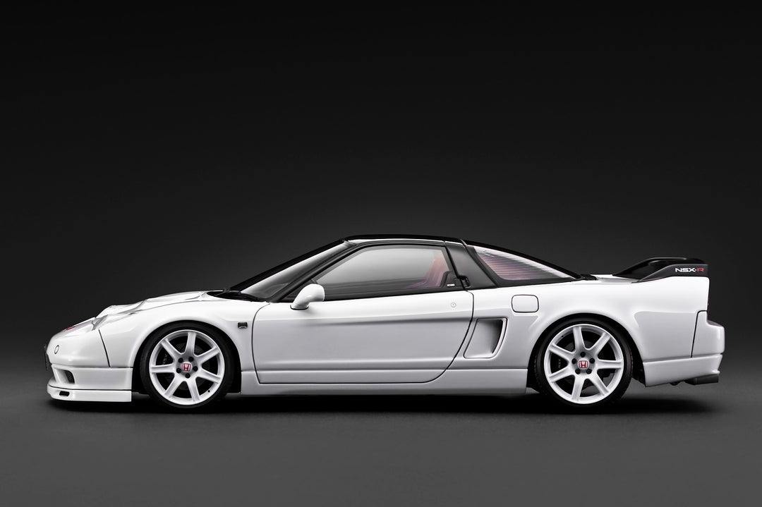 [Preorder] Ignition Model 1:18 Honda NSX-R (NA2) White IG3911