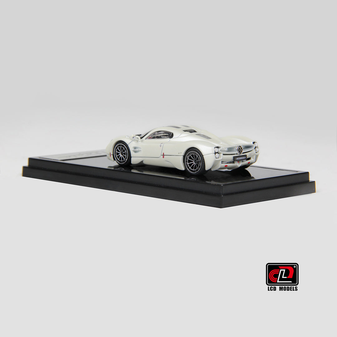 LCD 1:64 Pagani Utopia White