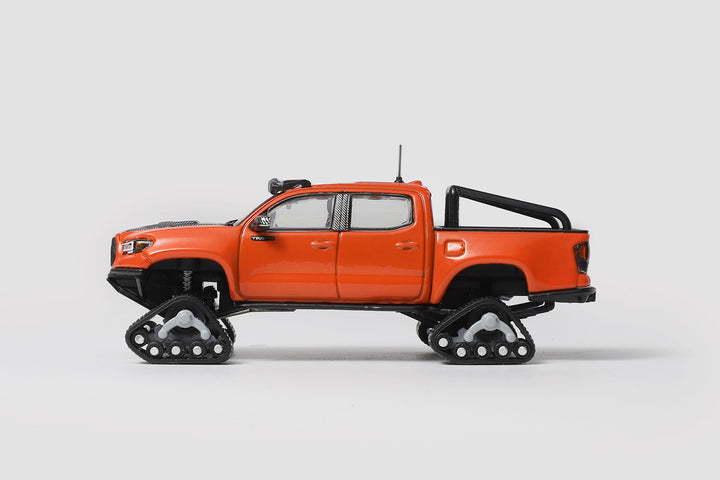 [Preorder] GCD 1:64 Toyota Tacoma Snow Version (4 Versions)