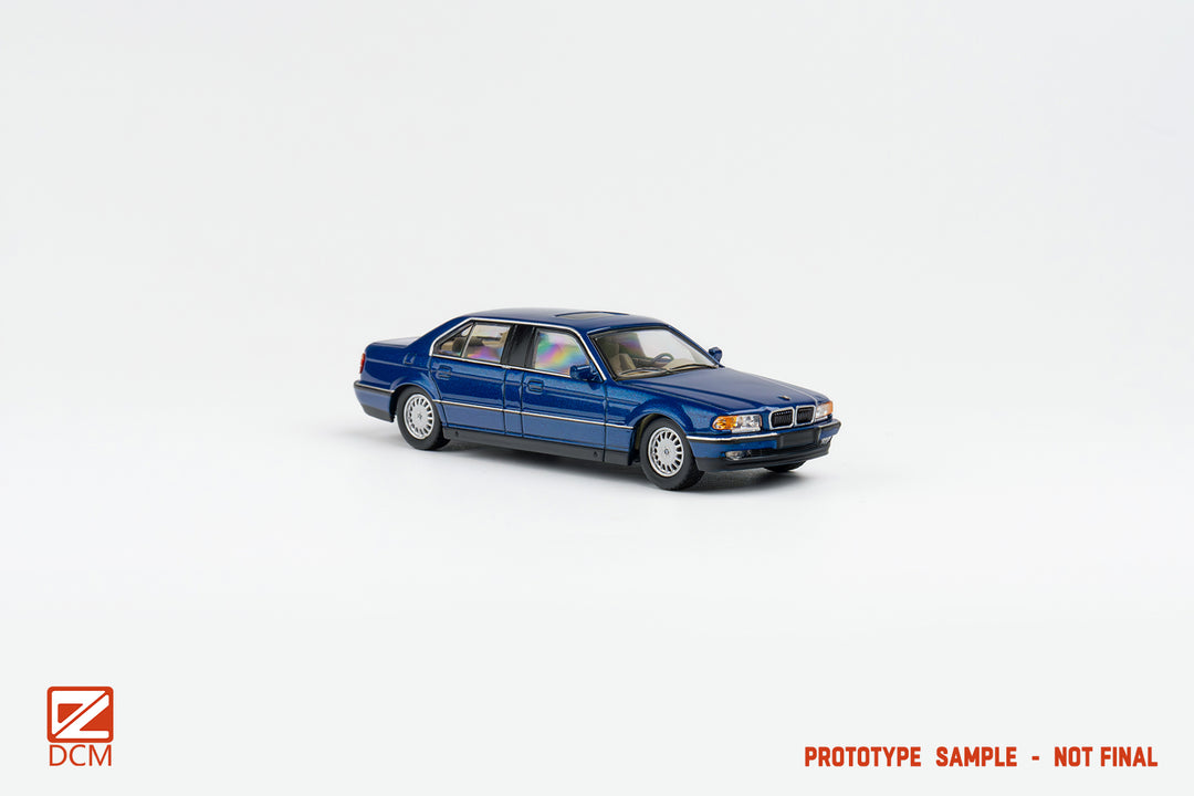 [Preorder] DCM 1:64 BMW E38 7-Series Extended Early Version (2 Colours)