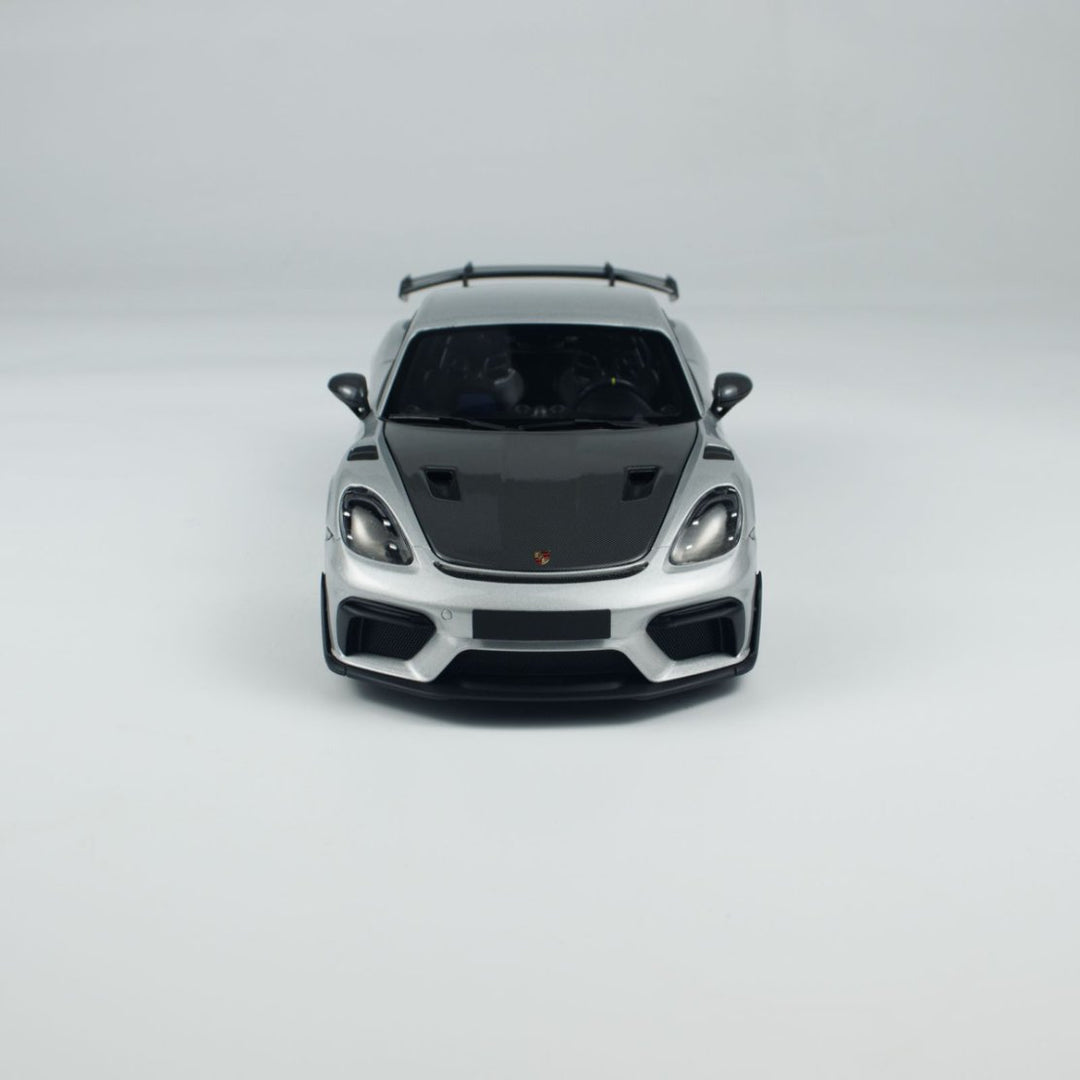 Minichamps 1:18 Caymen 718 Caymen GT4 RS Weissach Package